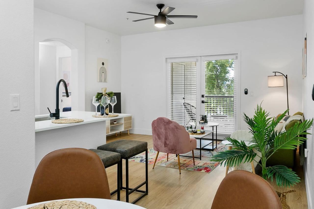 Apartment Cozysuites By The Stadium With Pool 06 *